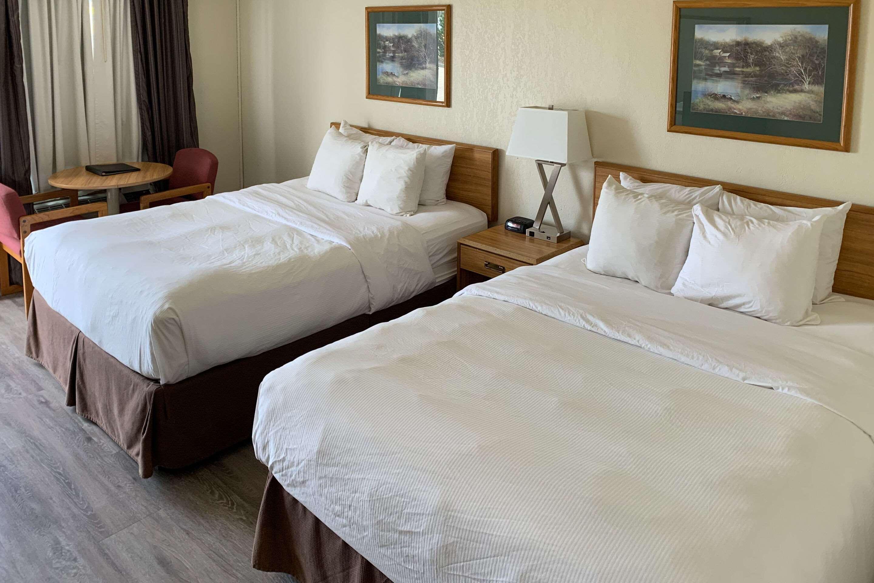 Super 8 By Wyndham Greensburg Esterno foto