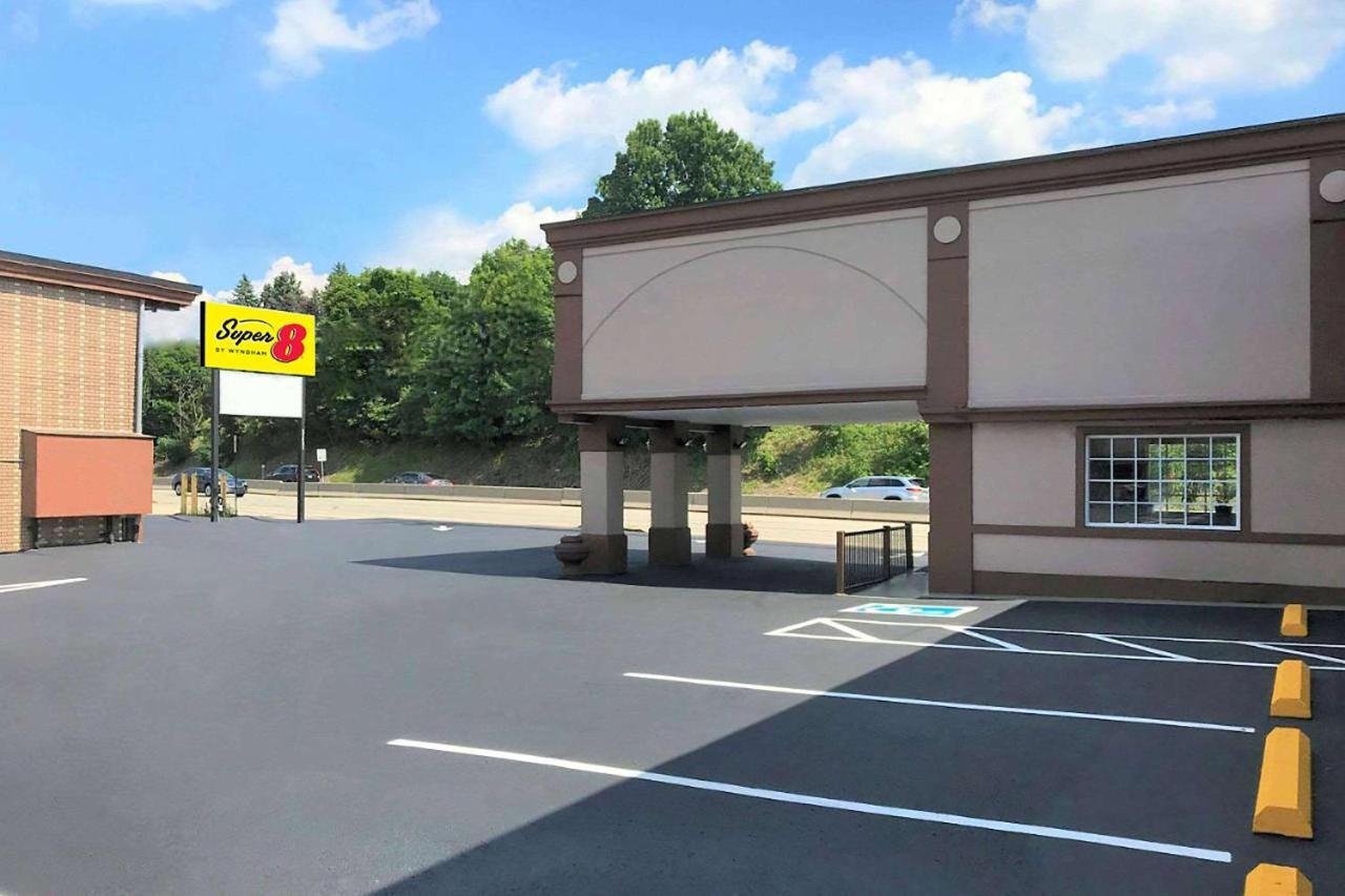 Super 8 By Wyndham Greensburg Esterno foto